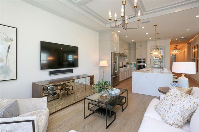 14727 Kingfisher LOOP, Naples, FL 34120