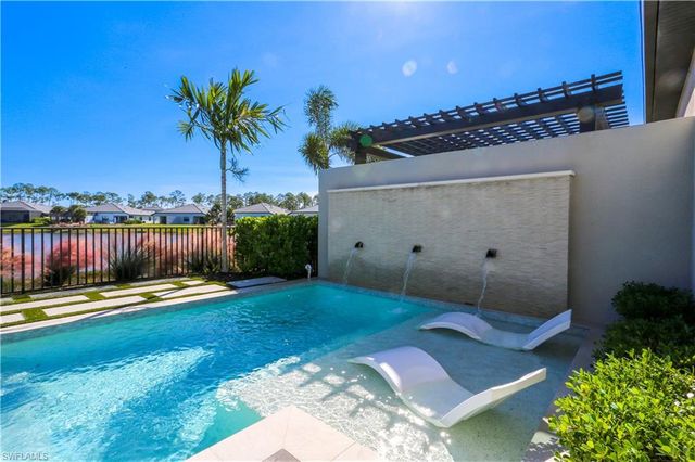 14727 Kingfisher LOOP, Naples, FL 34120