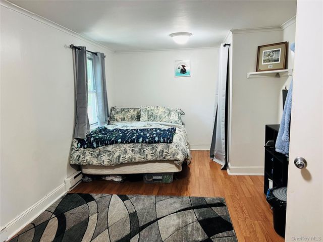 11 Primrose Path, Manorville, NY 11949