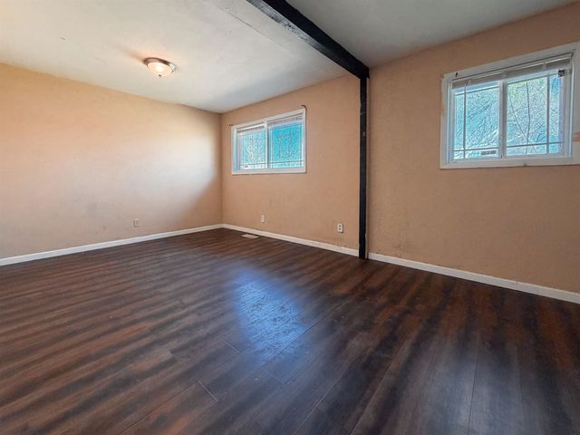 2202 E Blake St, Wichita, KS 67211