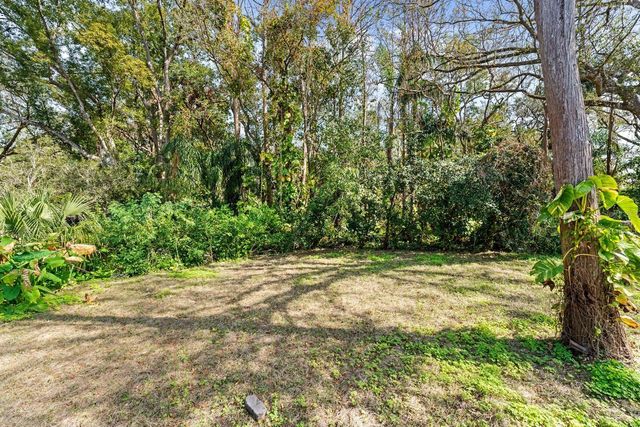 8119 N DAKOTA AVENUE, Tampa, FL 33604