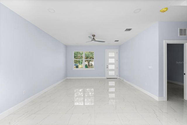 8119 N DAKOTA AVENUE, Tampa, FL 33604