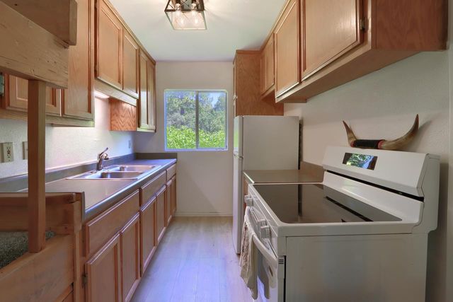 43016 Sunshine Mountain, Oakhurst, CA 93644