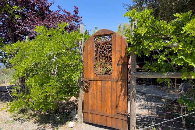 43016 Sunshine Mountain, Oakhurst, CA 93644