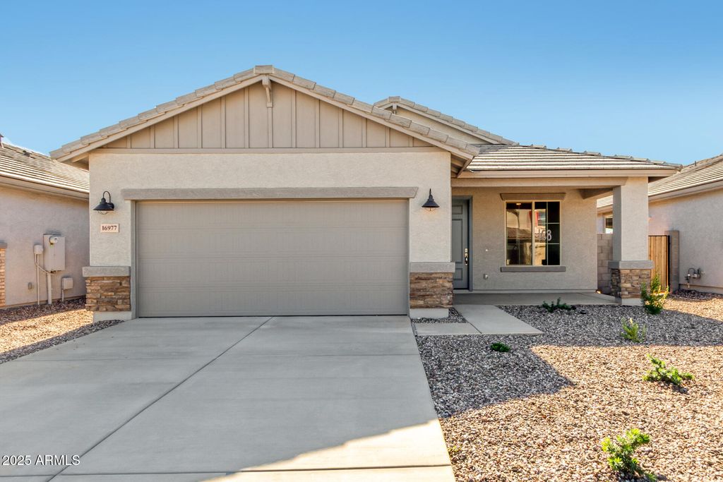 16977 W SPUR Drive, Surprise, AZ 85387 — exterior
