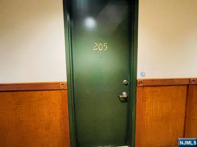 399 11th Street 205, Palisades Park, NJ 07650