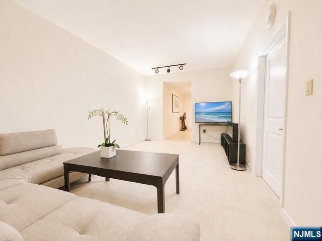 399 11th Street 205, Palisades Park, NJ 07650