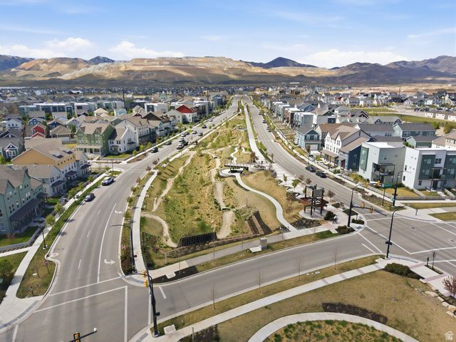 6148 W SOUTH JORDAN PKWY, South Jordan, UT 84009