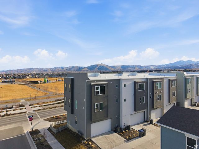 6148 W SOUTH JORDAN PKWY, South Jordan, UT 84009