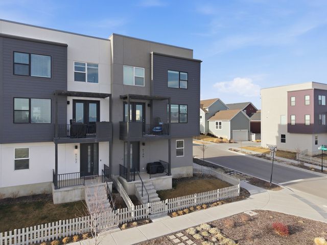 6148 W SOUTH JORDAN PKWY, South Jordan, UT 84009