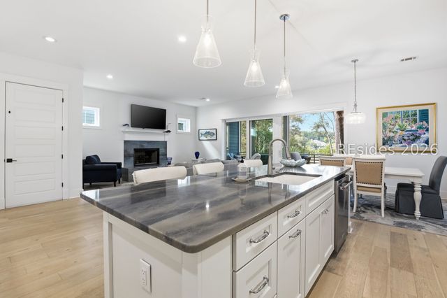 74 Lavender Cir, Hilton Head Island, SC 29926