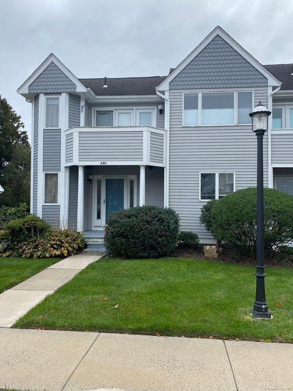 59 Old Post Road APT AR1, Clinton, CT 06413
