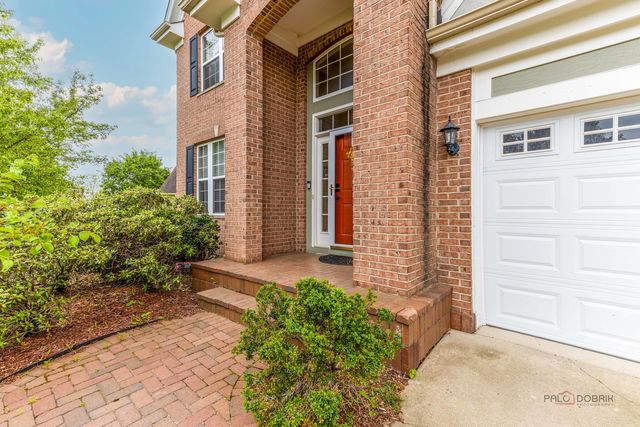 332 colonial Drive, Vernon Hills, IL 60061