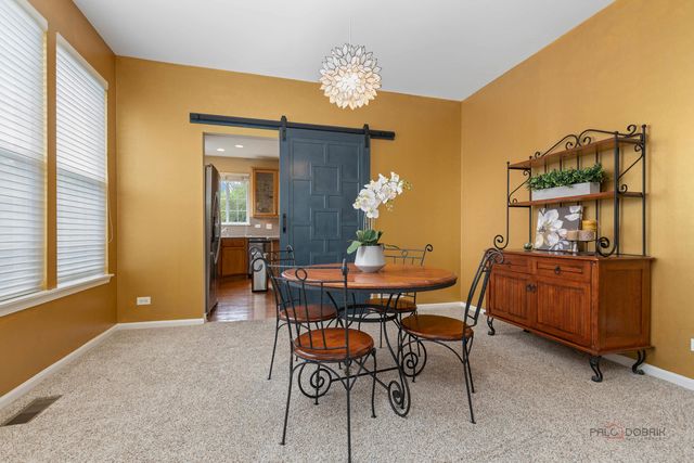 332 colonial Drive, Vernon Hills, IL 60061