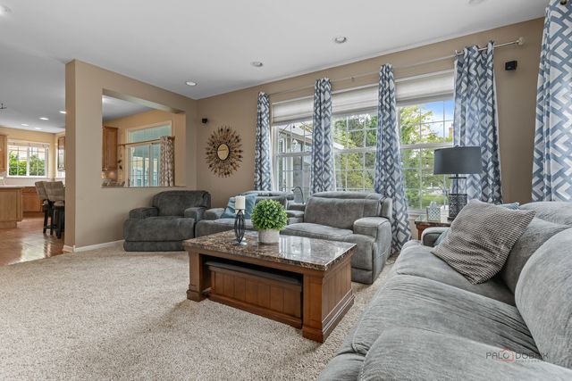 332 colonial Drive, Vernon Hills, IL 60061