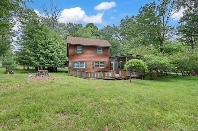 22 Ballard Street, Smallwood, NY 12778