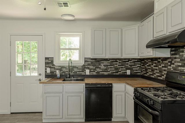 124 W Brule Street, Purcell, OK 73080