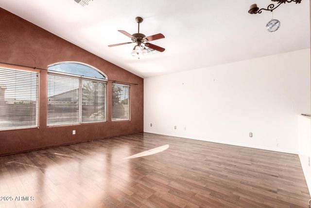 4209 W WAHALLA Lane, Glendale, AZ 85308