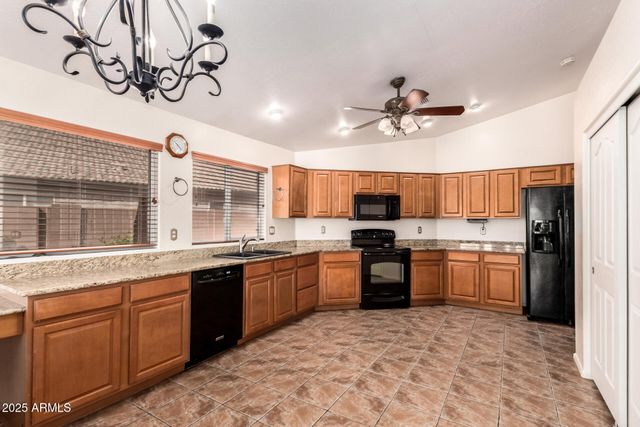 4209 W WAHALLA Lane, Glendale, AZ 85308