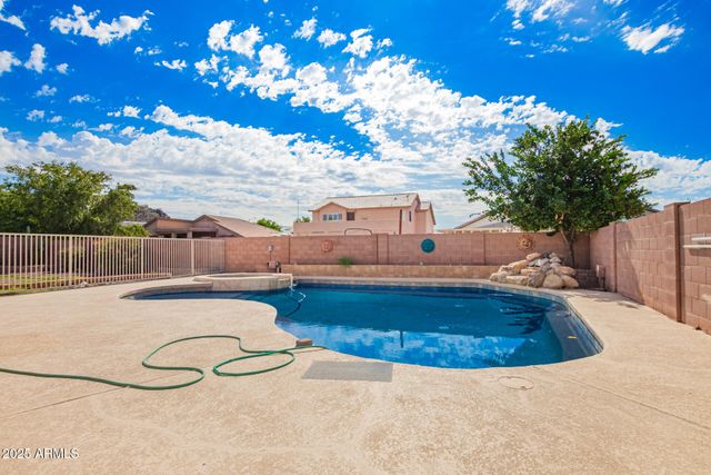 4209 W WAHALLA Lane, Glendale, AZ 85308