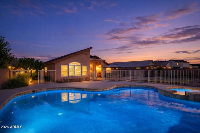 4209 W WAHALLA Lane, Glendale, AZ 85308