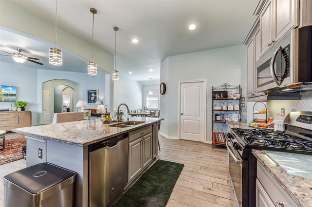 5902 Waterlily Park Lane, Fulshear, TX 77441