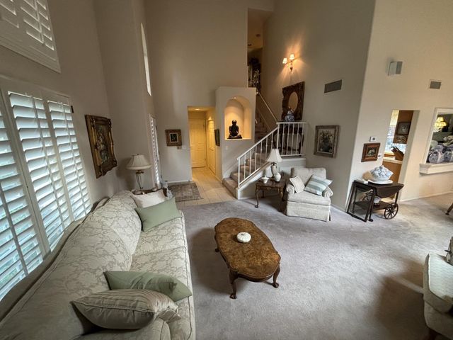 9066 N Red Lion Drive, Fresno, CA 93720