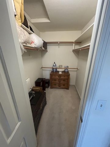 9066 N Red Lion Drive, Fresno, CA 93720