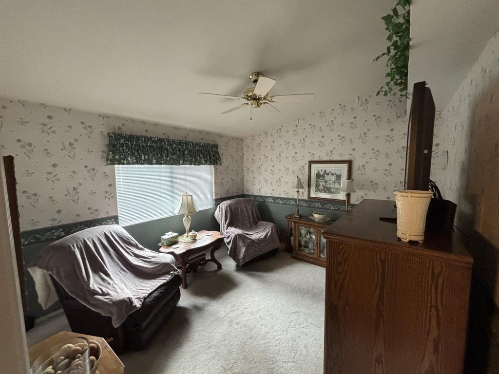 Image 26 of property listing at 9066 N Red Lion Drive, Fresno, CA 93720