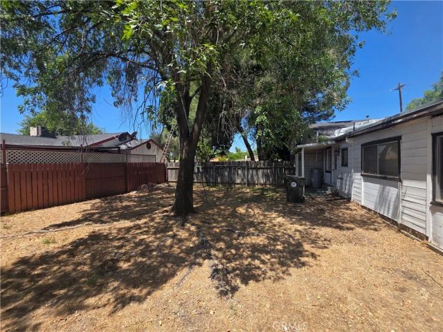 2881 N Golden, San Bernardino, CA 92404