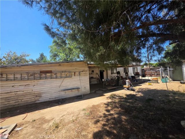 2881 N Golden, San Bernardino, CA 92404