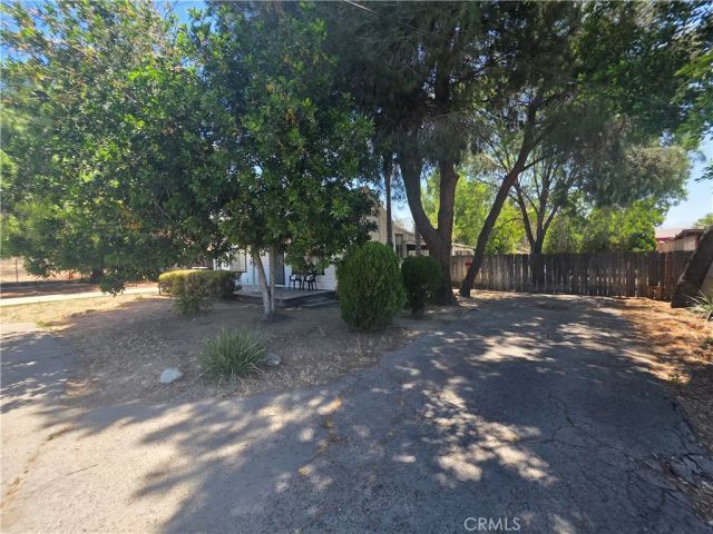 2881 N Golden, San Bernardino, CA 92404