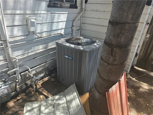 2881 N Golden, San Bernardino, CA 92404