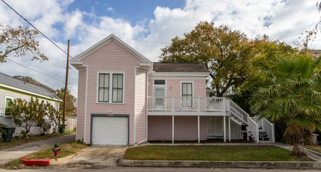1114 12th Street, Galveston, TX 77550