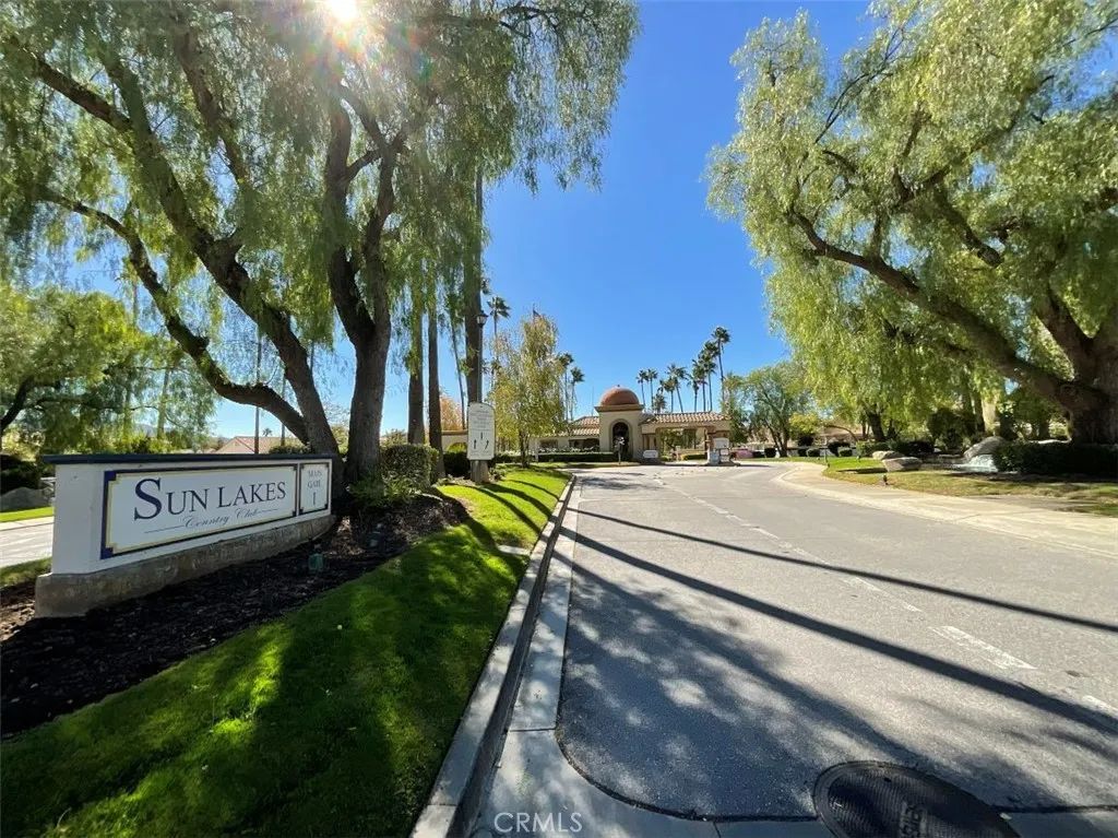 6376 W Oak Tree Avenue, Banning, CA 92220