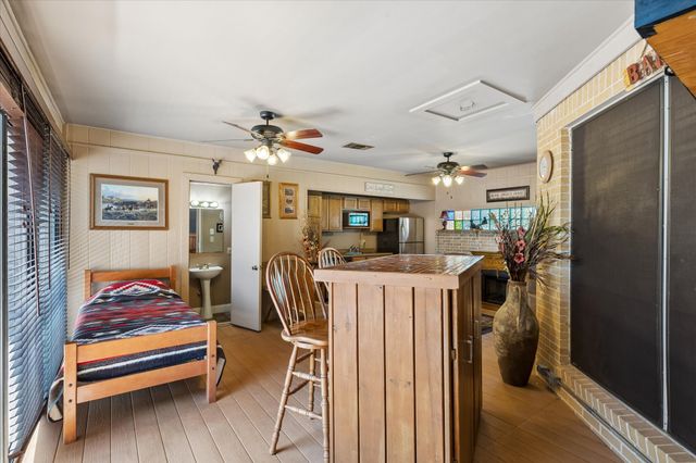 601 Line Drive, Gainesville, TX 76240
