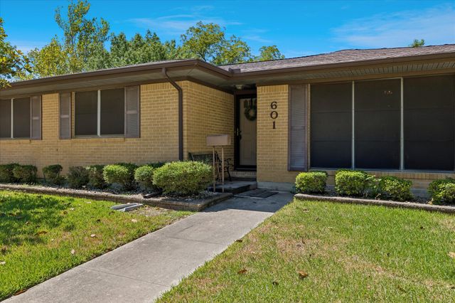 601 Line Drive, Gainesville, TX 76240
