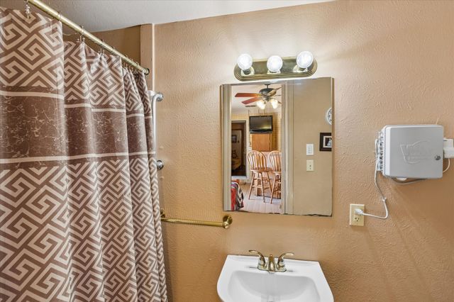 601 Line Drive, Gainesville, TX 76240