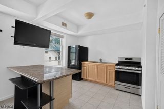 133 N Maple Ave 303, East Orange City, NJ 07017