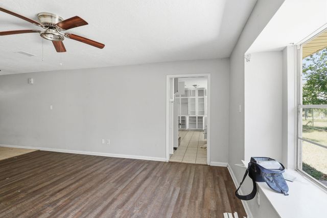 6614 Indian Lake Drive, Houston, TX 77489