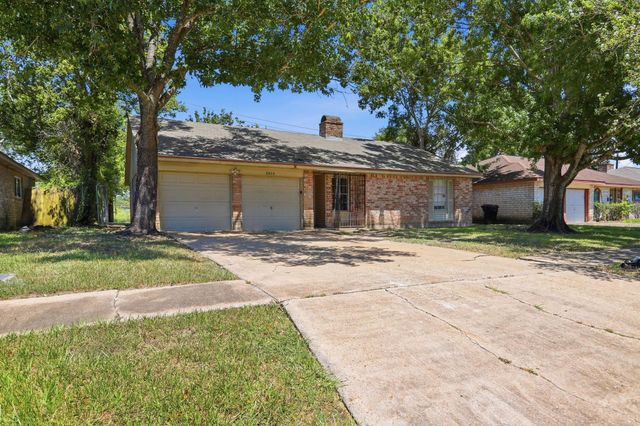 6614 Indian Lake Drive, Houston, TX 77489