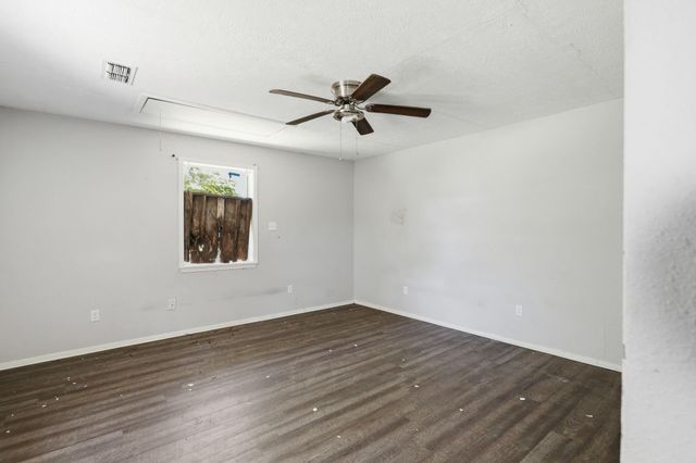 6614 Indian Lake Drive, Houston, TX 77489