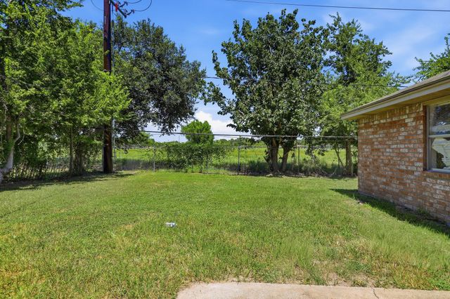 6614 Indian Lake Drive, Houston, TX 77489