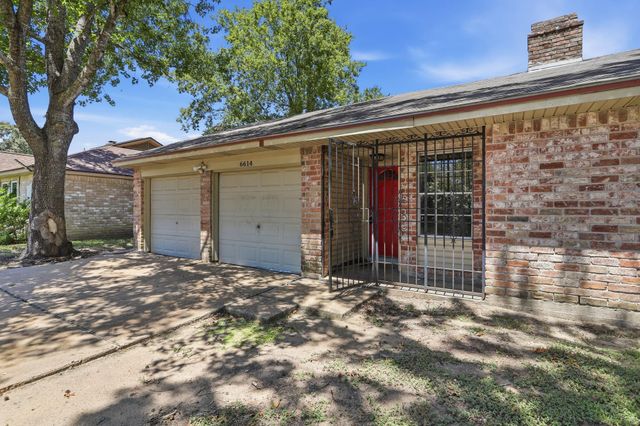 6614 Indian Lake Drive, Houston, TX 77489