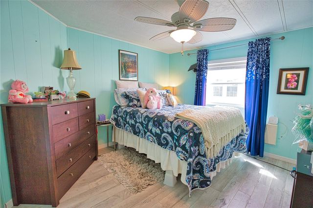 748 SANCHEZ CIRCLE, North Port, FL 34287