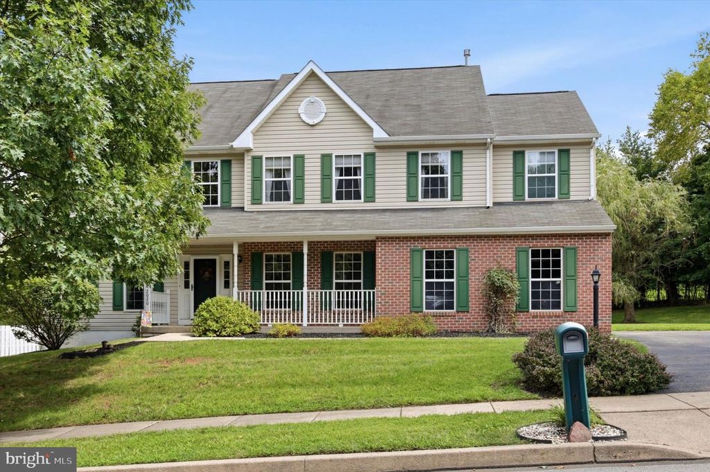 2020 SWEETGUM LN, COLLEGEVILLE, PA 19426 — exterior