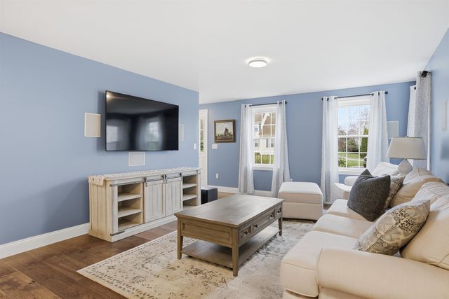 62 Shepherd Road, Manchester, NH 03104