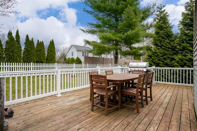 62 Shepherd Road, Manchester, NH 03104