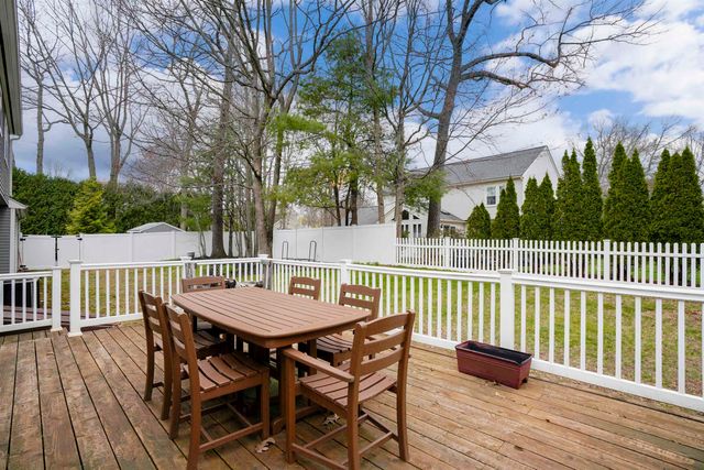 62 Shepherd Road, Manchester, NH 03104