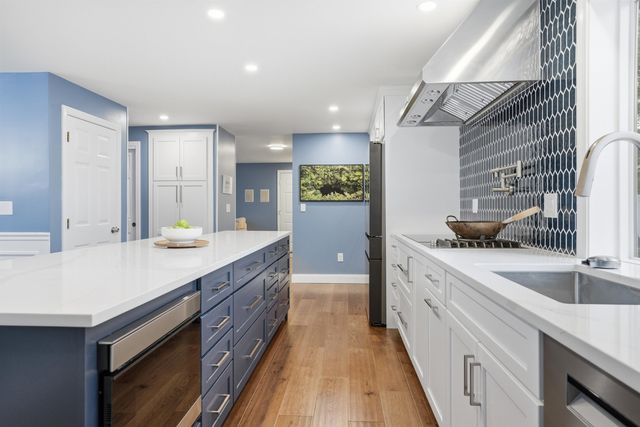 62 Shepherd Road, Manchester, NH 03104